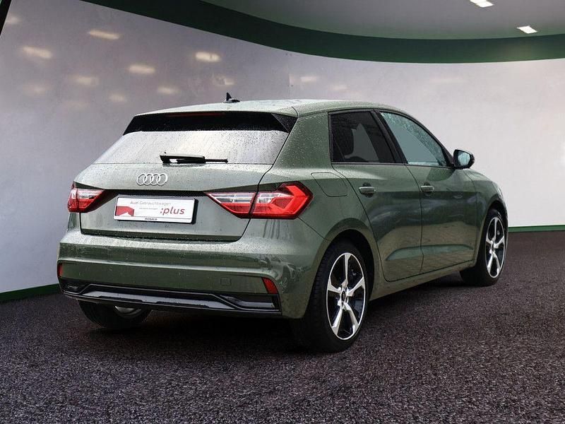 Gebraucht Audi A1 Sportback Advanced Plus 95 PS (69 kW) 2025 Grün / distriktgruen Kleinwagen