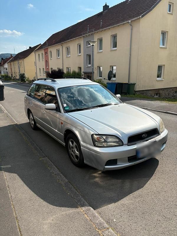 Silber Gebraucht 2003 Subaru Legacy Kombi | 1.350 € (Fairer Preis) - Bild 1/4