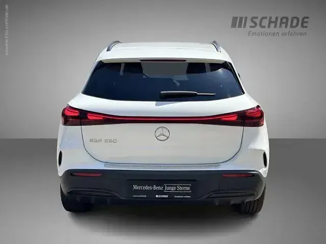 Gebraucht Mercedes EQA250 AMG line 150 kW (204 PS) 2025 Weiß SUV
