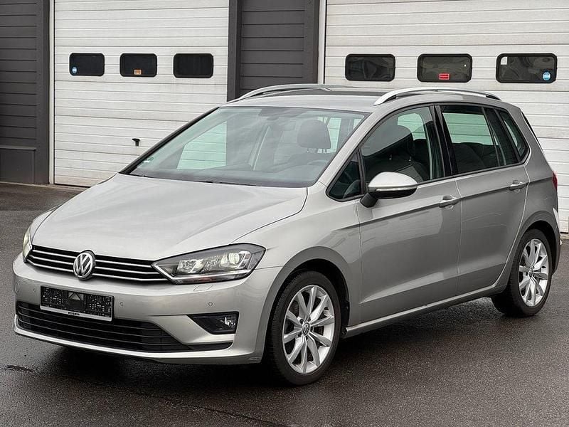 Silber Gebraucht 2018 VW Golf Sportsvan Comfortline Van / Kleinbus | 8.200 € (Superpreis) - Bild 1/4