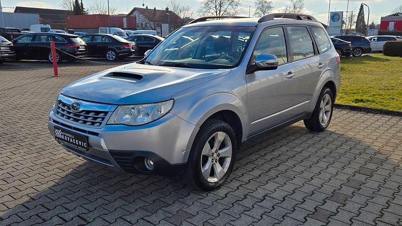 Silber Gebraucht 2012 Subaru Forester Comfort SUV | 4.800 € (Guter Preis) - Bild 1/4