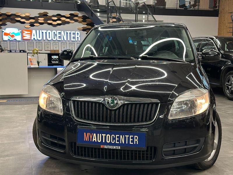 Gebraucht Skoda Fabia Style 69 PS (50 kW) 2010 Schwarz Limousine