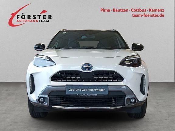 Gebraucht Toyota Yaris Hybrid Advance 116 PS (85 kW) 2022 Platinweiss metallic, dach schwarz