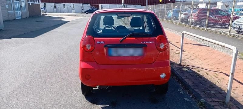 Gebraucht Chevrolet Matiz 51 PS (37 kW) 2009 Rot Kleinwagen