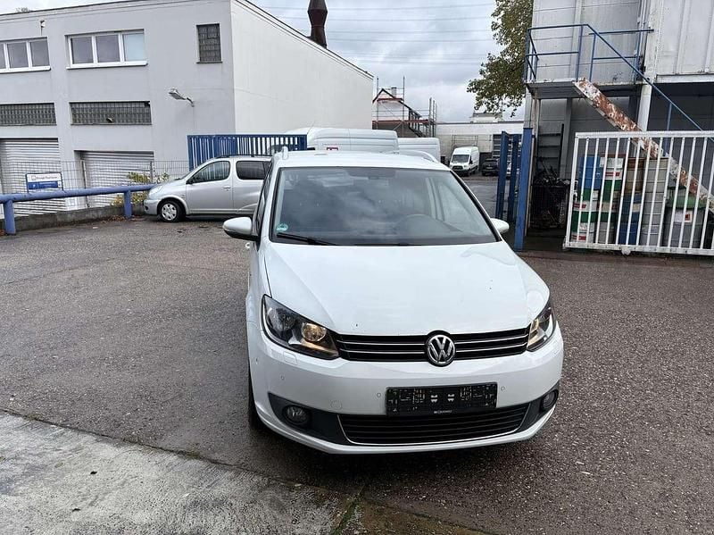 Gebraucht VW Touran Cup 105 PS (77 kW) 2014 Pure white Van / Kleinbus