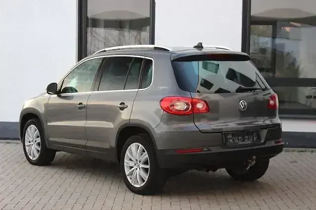 Gebraucht VW Tiguan Elegance 140 PS (102 kW) 2010 Grau SUV