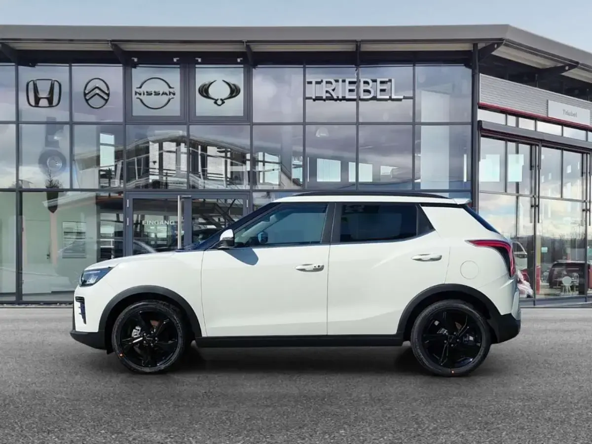 Neu KGM Tivoli 163 PS (119 kW) 2026 Weiß SUV