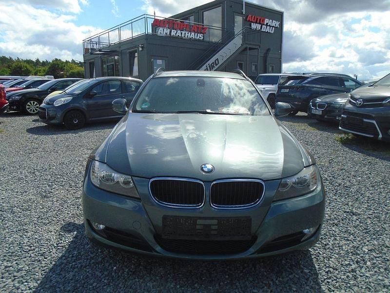 Gebraucht 2009 BMW 318 Kombi | 2.499 € (Guter Preis) - Bild 1/4