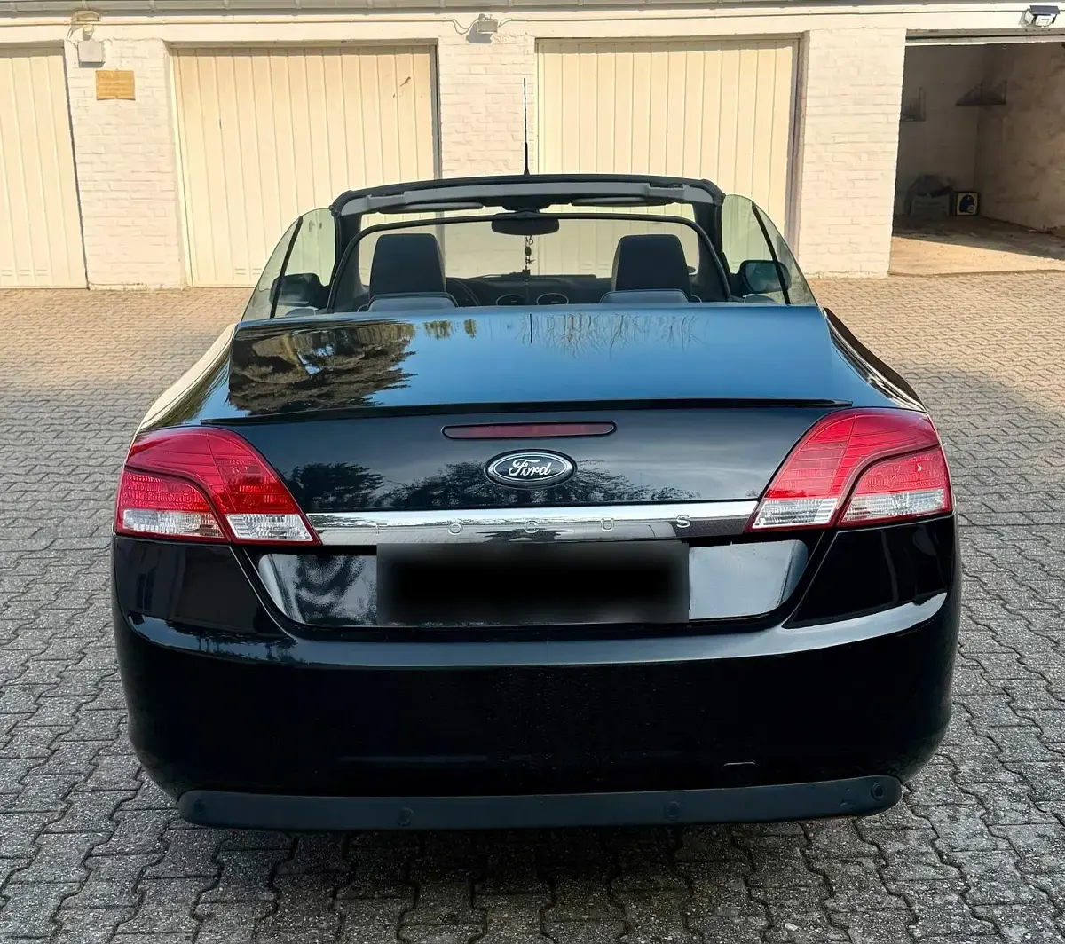 Używany Ford Focus Titanium 145 KM (106 kW) 2008 Czarny Kabriolet