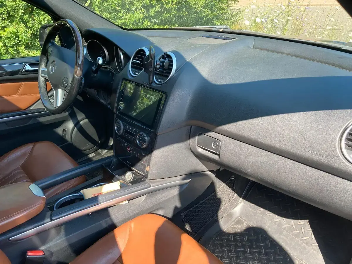 Gebraucht Mercedes ML500 AMG 387 PS (284 kW) 2008 Schwarz SUV