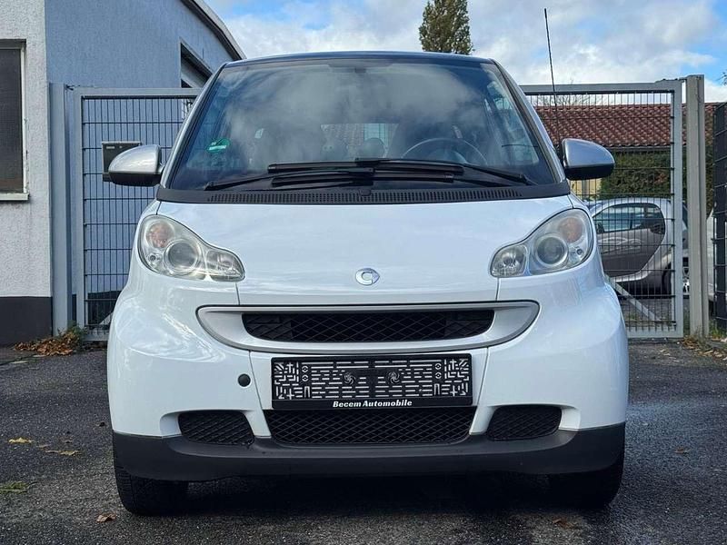 Weiß Gebraucht 2010 Smart ForTwo Coupé Kleinwagen | 5.700 € (Fairer Preis) - Bild 1/4