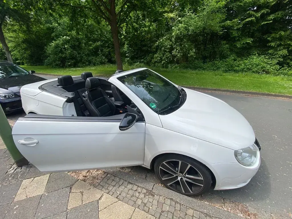 Gebraucht VW Eos 160 PS (117 kW) 2009 Weiß Cabrio