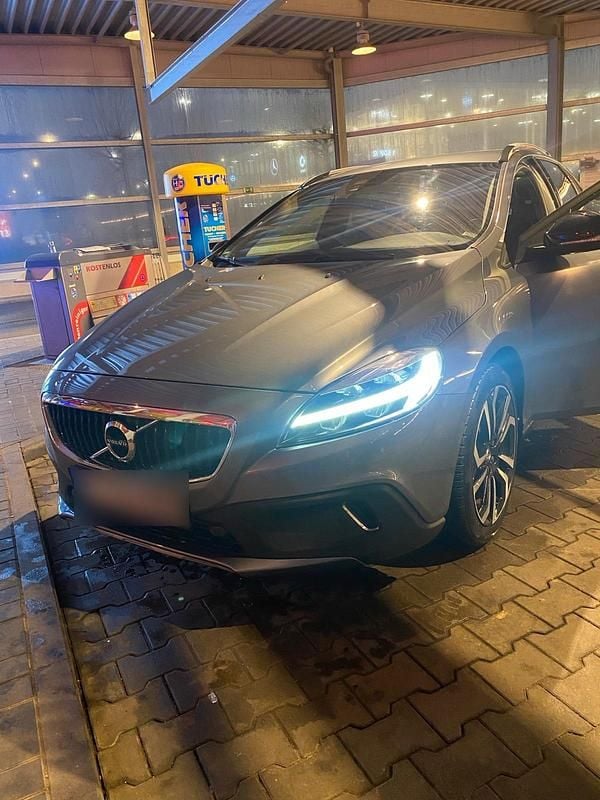 Gebraucht Volvo V40 CC 190 PS (139 kW) 2016 Grau Kombi