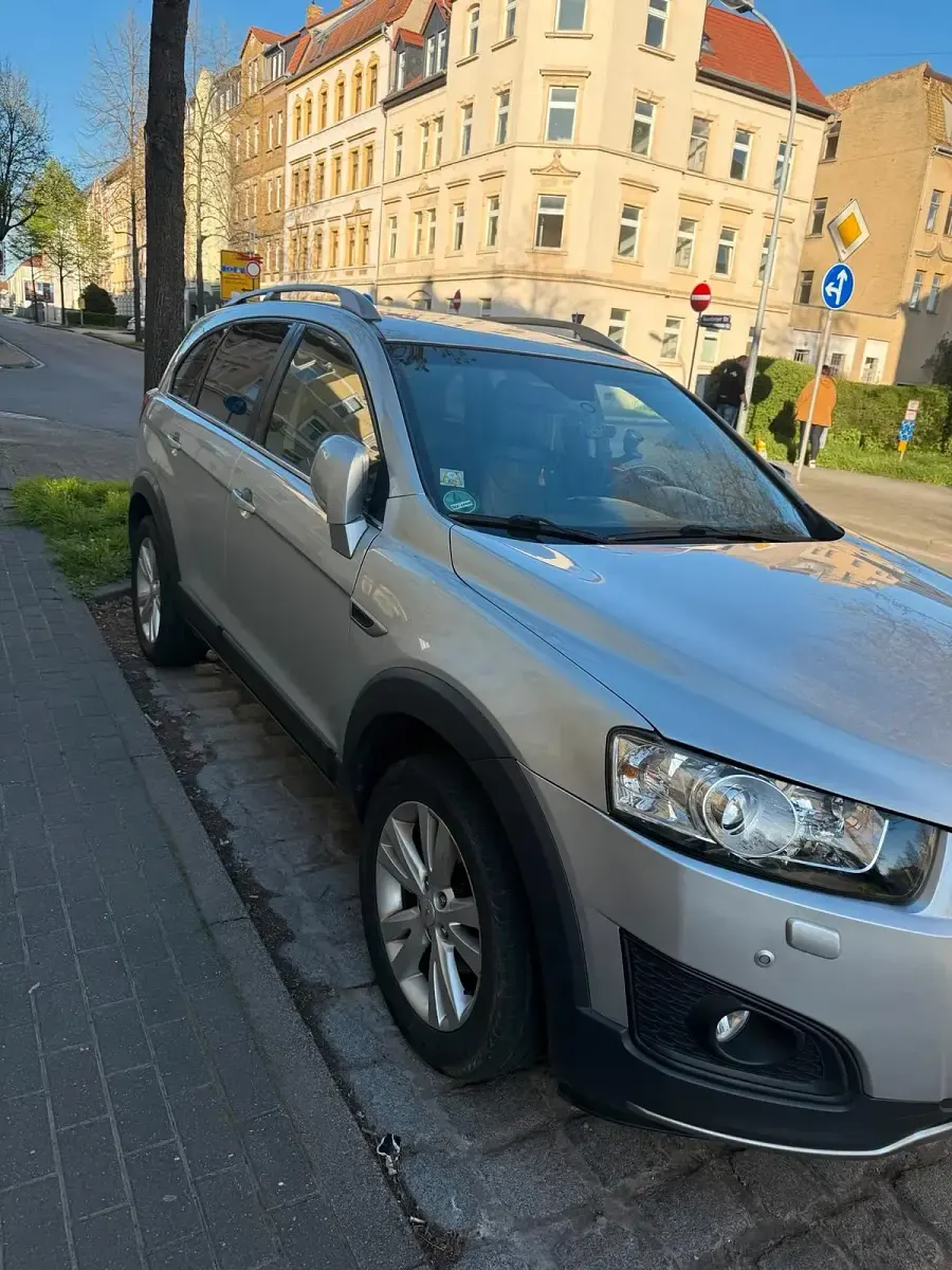 Gebraucht Chevrolet Captiva 163 PS (119 kW) 2014 Grau SUV