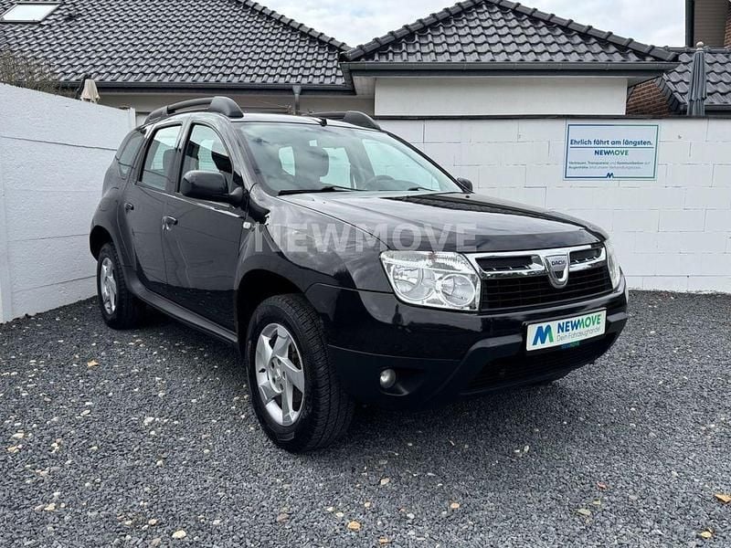 Schwarz Gebraucht 2010 Dacia Duster Lauréate SUV | 3.990 € (Fairer Preis) - Bild 1/4