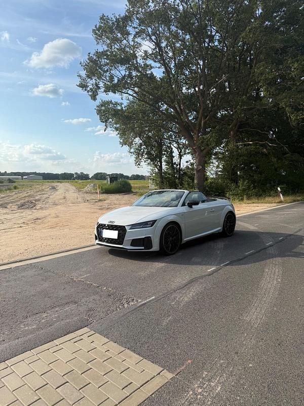 Gebraucht Audi TT Roadster Competition 197 PS (144 kW) 2020 Weiß Cabrio