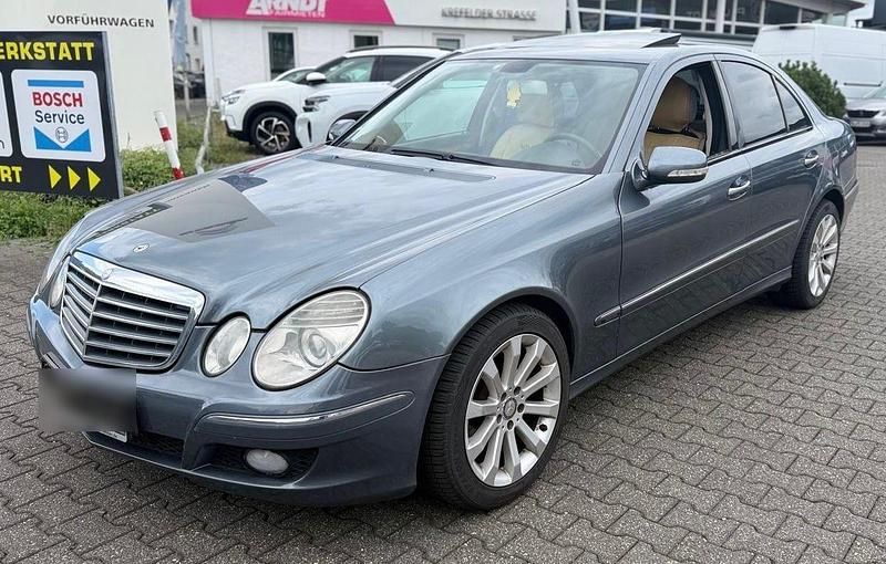 Gebraucht 2006 Mercedes E220 Limousine | 3.950 € (Guter Preis) - Bild 1/4