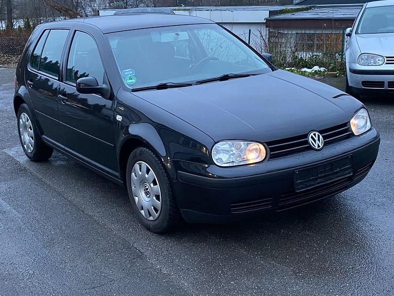 Schwarz Gebraucht 1999 VW Golf IV Comfortline Kleinwagen | 2.950 € (Etwas zu teuer) - Bild 1/4