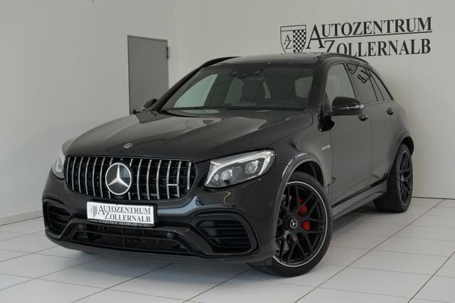 Obsidianschwarz metalliclack Gebraucht 2018 Mercedes GLC63 AMG AMG SUV | 44.990 € (Guter Preis) - Bild 1/4