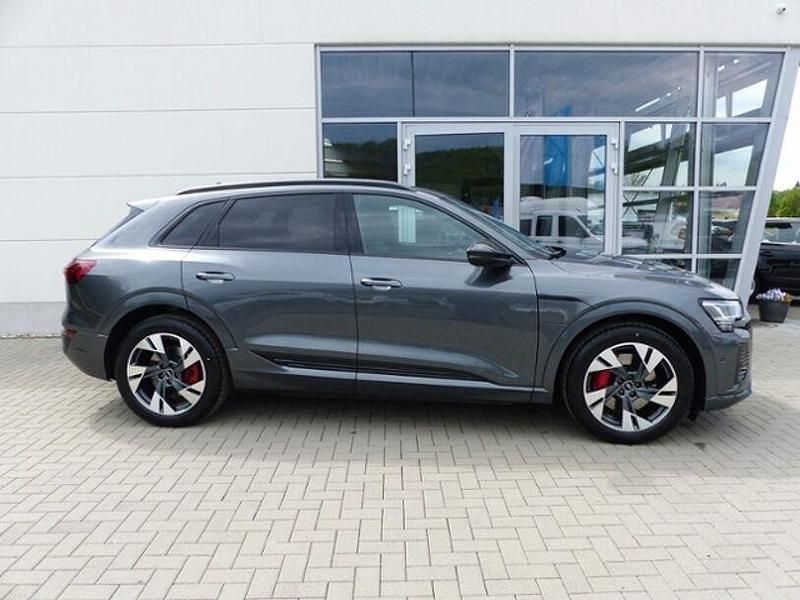 Gebraucht Audi e-tron Ambiente 220 kW (300 PS) 2023 Grau SUV