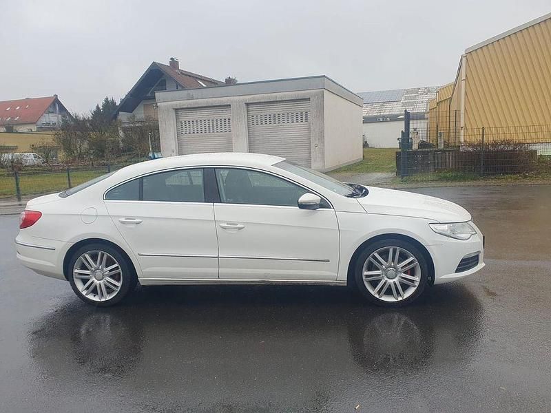 Gebraucht VW Passat Basis 160 PS (117 kW) 2009 Weiß Limousine