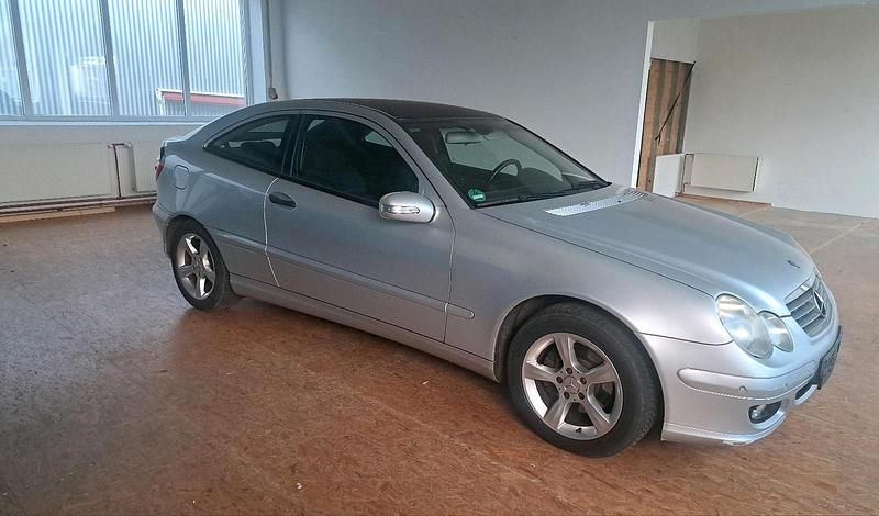 Gebraucht Mercedes CL180 140 PS (102 kW) 2004 Grau Coupé