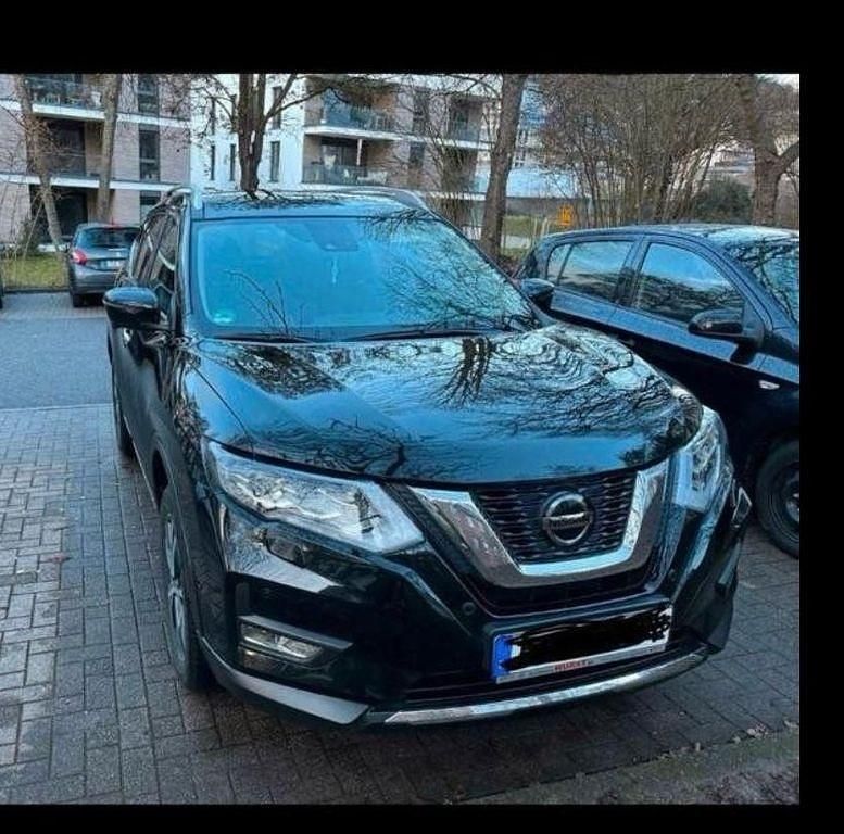 Schwarz Gebraucht 2021 Nissan X-Trail Tekna SUV | 19.600 € - Bild 1/4