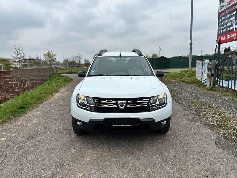 Gebraucht Dacia Duster 109 PS (80 kW) 2016 Weiß SUV