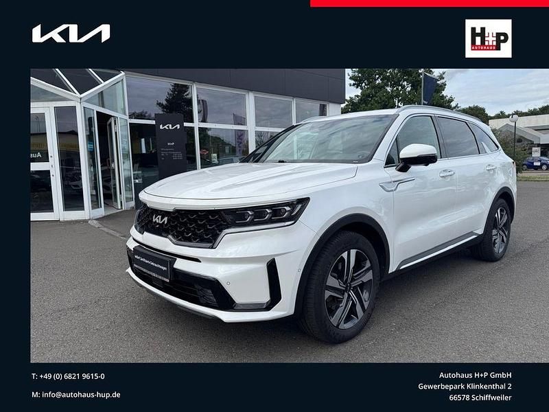 Weiß Gebraucht 2024 Kia Sorento Platinum SUV | 47.990 € (Etwas zu teuer) - Bild 1/4