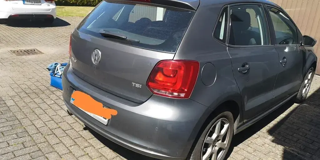 Używany VW Polo 90 KM (66 kW) 2012 Szary Hatchback