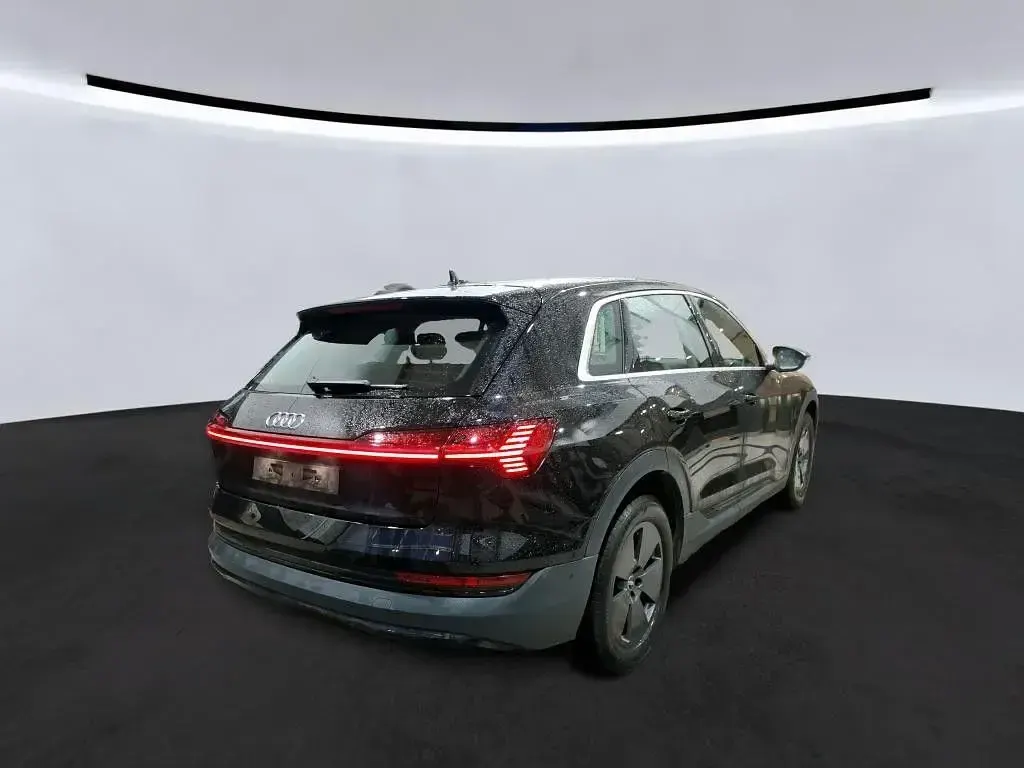 Gebraucht Audi e-tron 230 kW (313 PS) 2022 Schwarz SUV