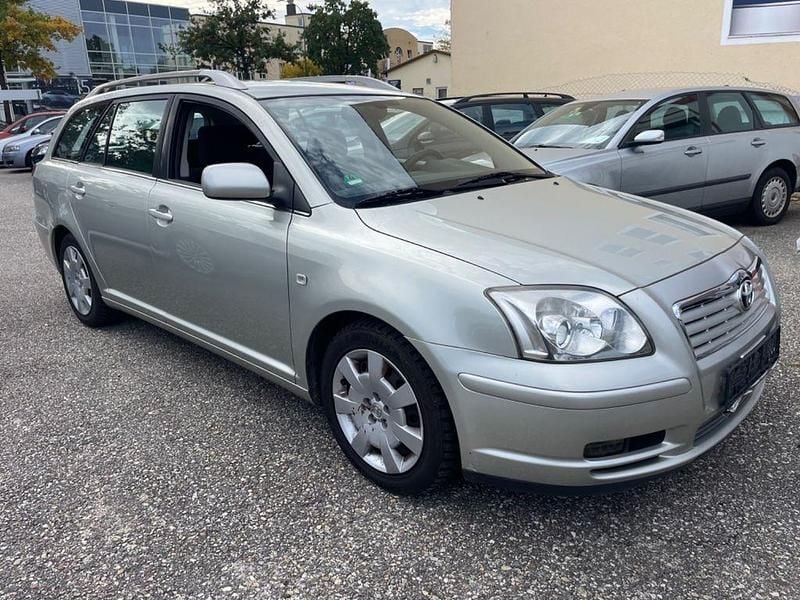 Grau Gebraucht 2006 Toyota Avensis Sol Kombi | 1.700 € (Superpreis) - Bild 1/4