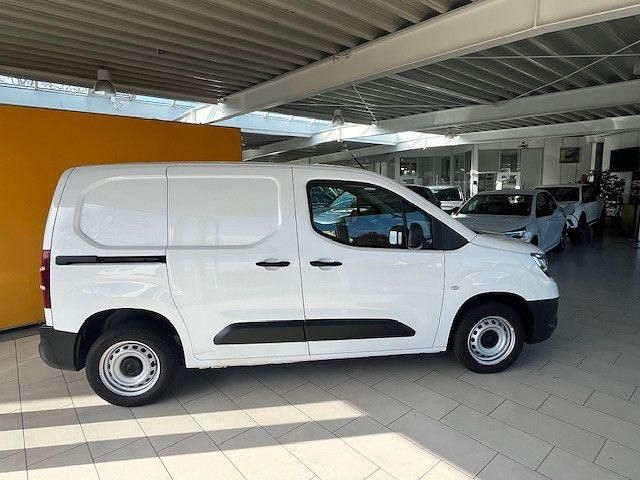 Gebraucht Opel Combo Edition 102 PS (75 kW) 2022 Weiß Van / Kleinbus