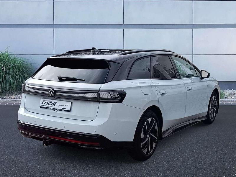 Neu VW ID.7 Pro 210 kW (286 PS) 2026 Gletscherweiß metallic / schwa Kombi