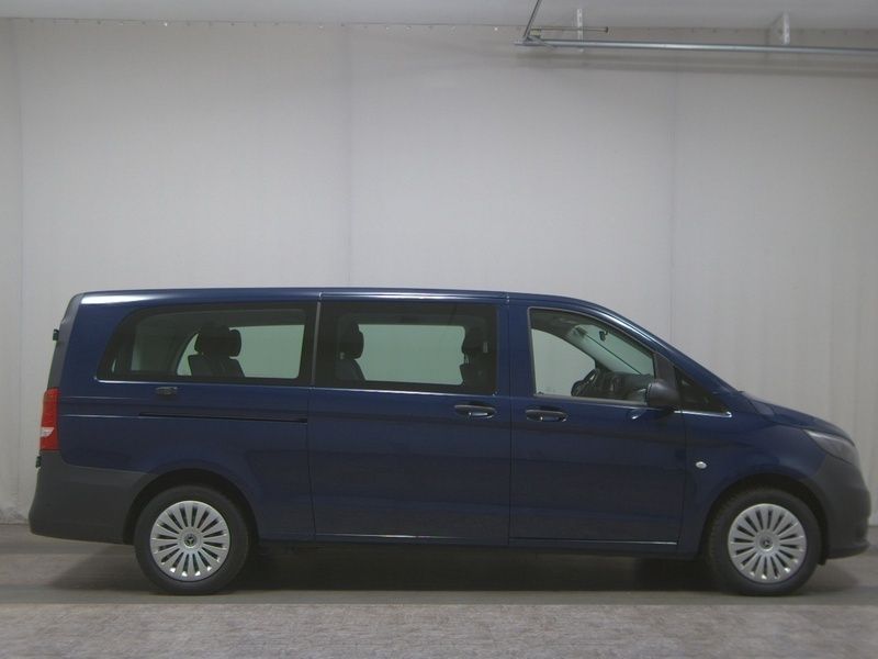 Stahlblau Gebraucht 2021 Mercedes Vito Van / Kleinbus | 28.980 € (Superpreis) - Bild 1/4