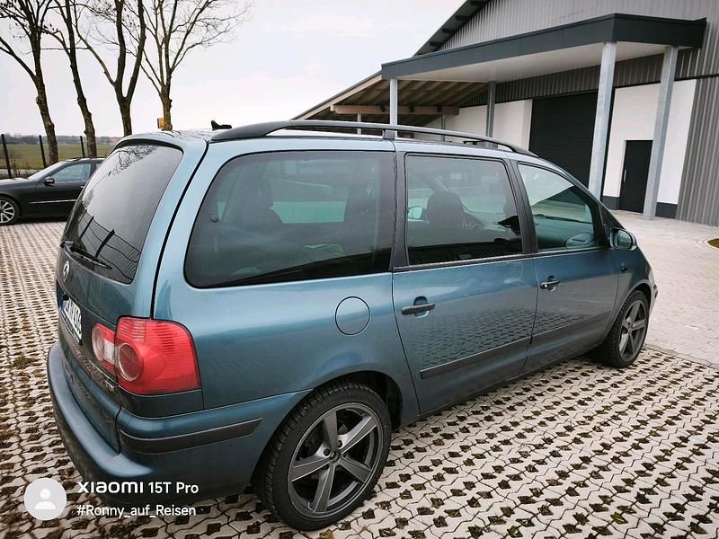 Gebraucht VW Sharan 116 PS (85 kW) 2003 Blau Van / Kleinbus