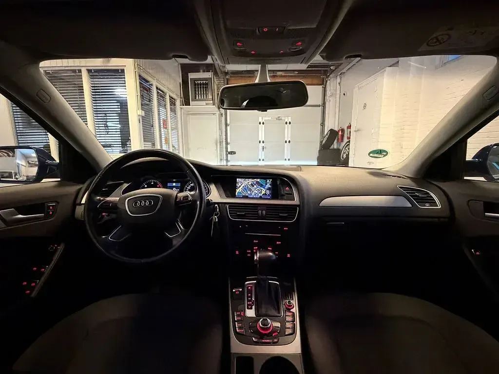 Gebraucht Audi A4 150 PS (110 kW) 2014 Blau Kombi