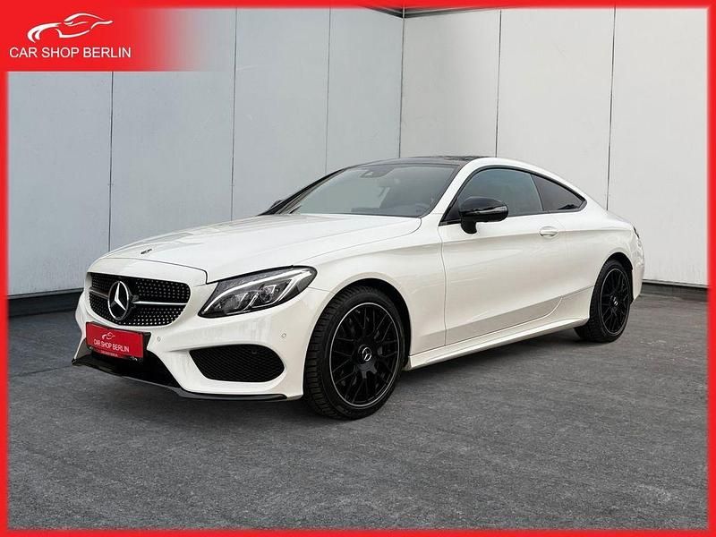 Weiß Gebraucht 2017 Mercedes C300 AMG Coupé | 33.990 € (Fairer Preis) - Bild 1/4