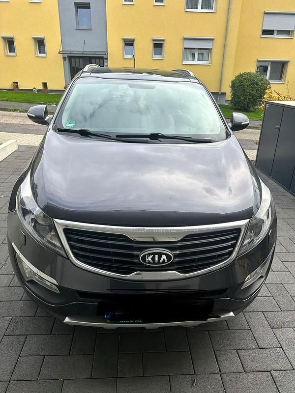Grau Gebraucht 2012 Kia Sportage SUV | 9.500 € (Guter Preis) - Bild 1/4