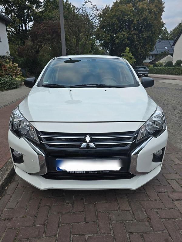 Weiß Gebraucht 2021 Mitsubishi Space Star Kleinwagen | 6.300 € (Superpreis) - Bild 1/4