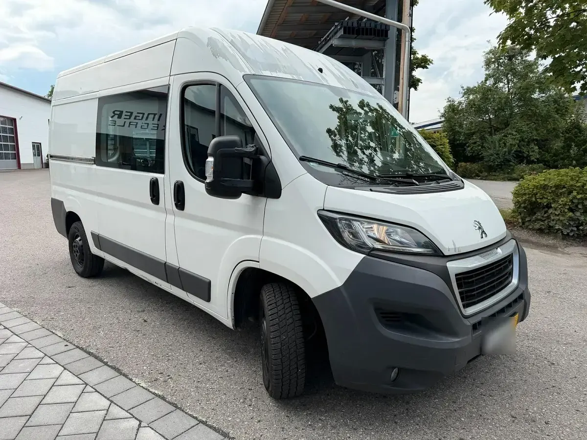 Gebraucht Peugeot Boxer 150 PS (110 kW) 2017 Weiß Van