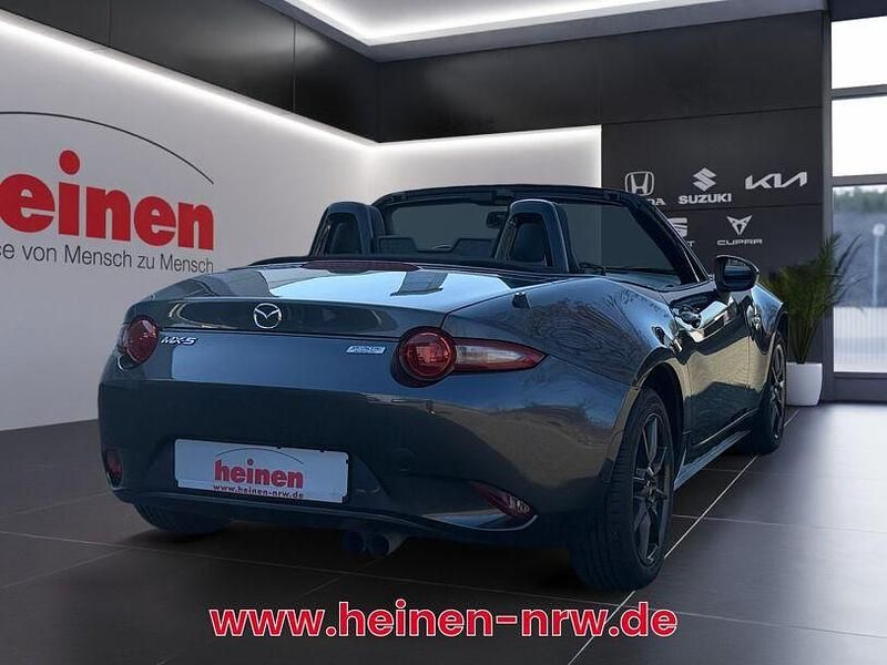 Gebraucht Mazda MX5 Exclusive-Line 131 PS (96 kW) 2017 Grau Cabrio