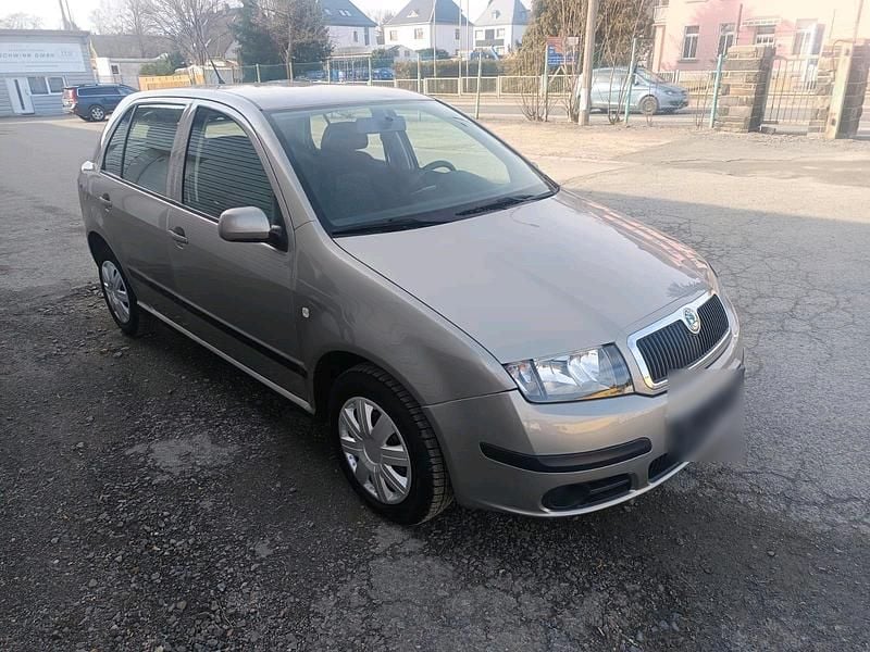 Gebraucht Skoda Fabia 54 PS (39 kW) 2006 Silber Kleinwagen