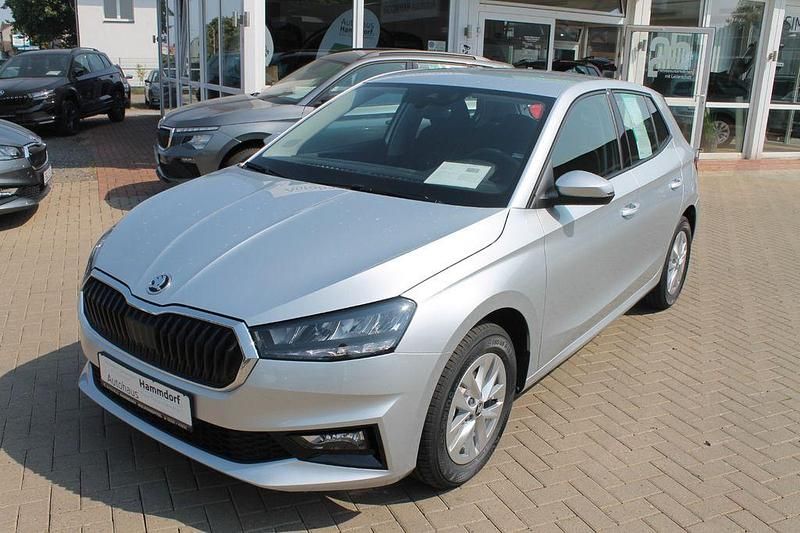 Silber Neu 2025 Skoda Fabia Kleinwagen | 18.990 € (Fairer Preis) - Bild 1/4