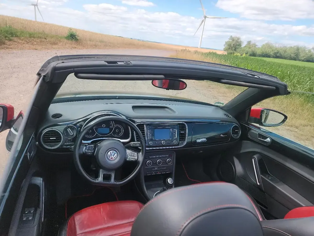 Gebraucht VW Beetle 105 PS (77 kW) 2013 Schwarz Kleinwagen