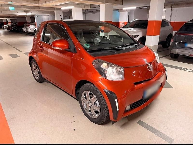 Gebraucht Toyota iQ 70 PS (51 kW) 2011 Kleinwagen