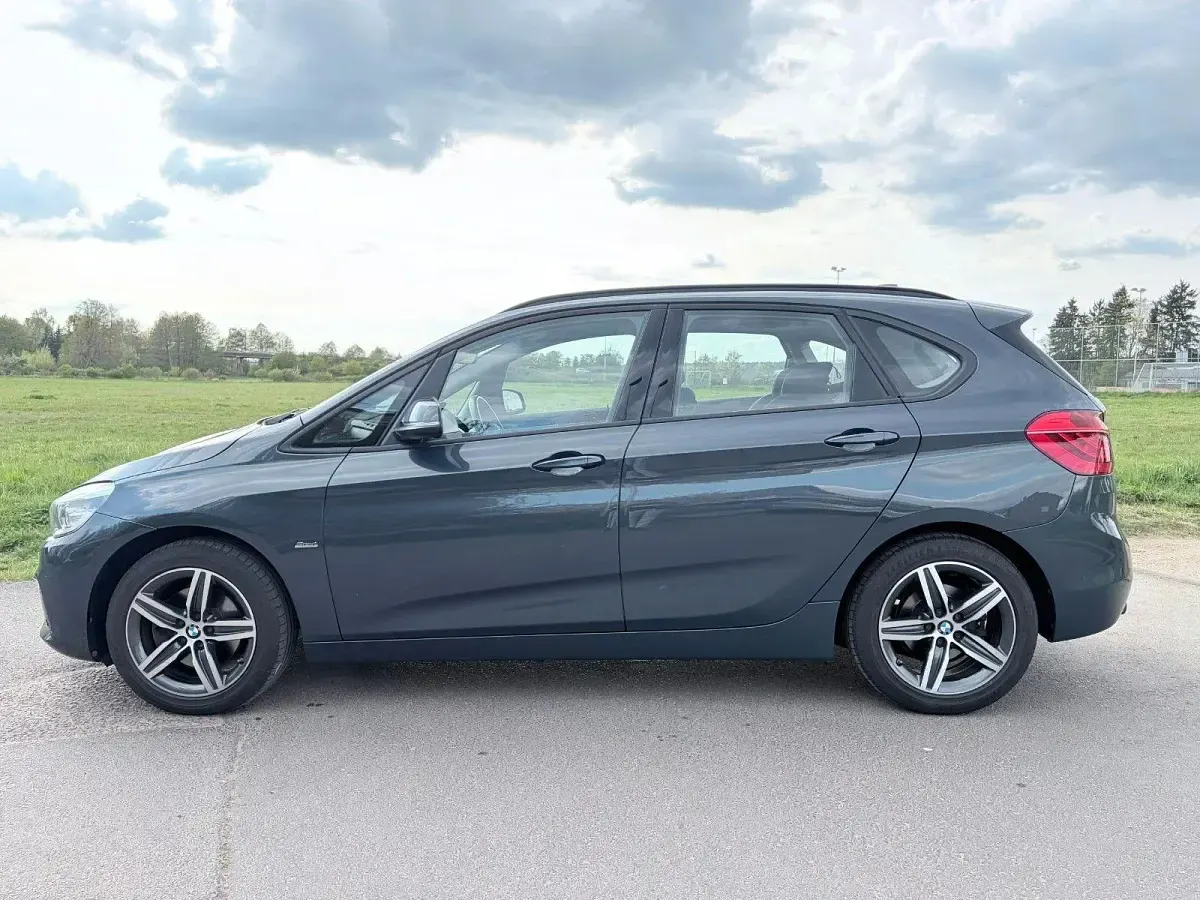 Gebraucht BMW 220 Active Tourer Sport Line 192 PS (141 kW) 2016 Grau Van / Kleinbus