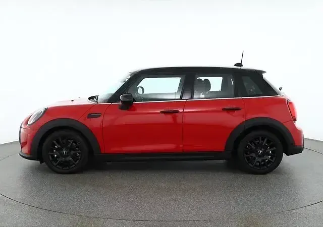 Gebraucht Mini Cooper Classic 136 PS (100 kW) 2022 Chili red Kleinwagen