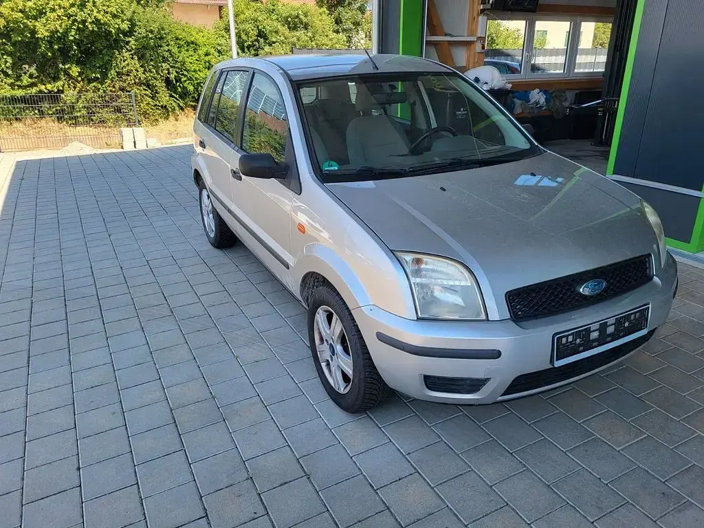 Gebraucht Ford Fusion 80 PS (58 kW) 2004 Silber Kleinwagen