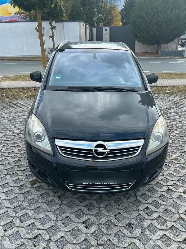 Schwarz Gebraucht 2010 Opel Zafira Van / Kleinbus | 2.200 € (Superpreis) - Bild 1/4